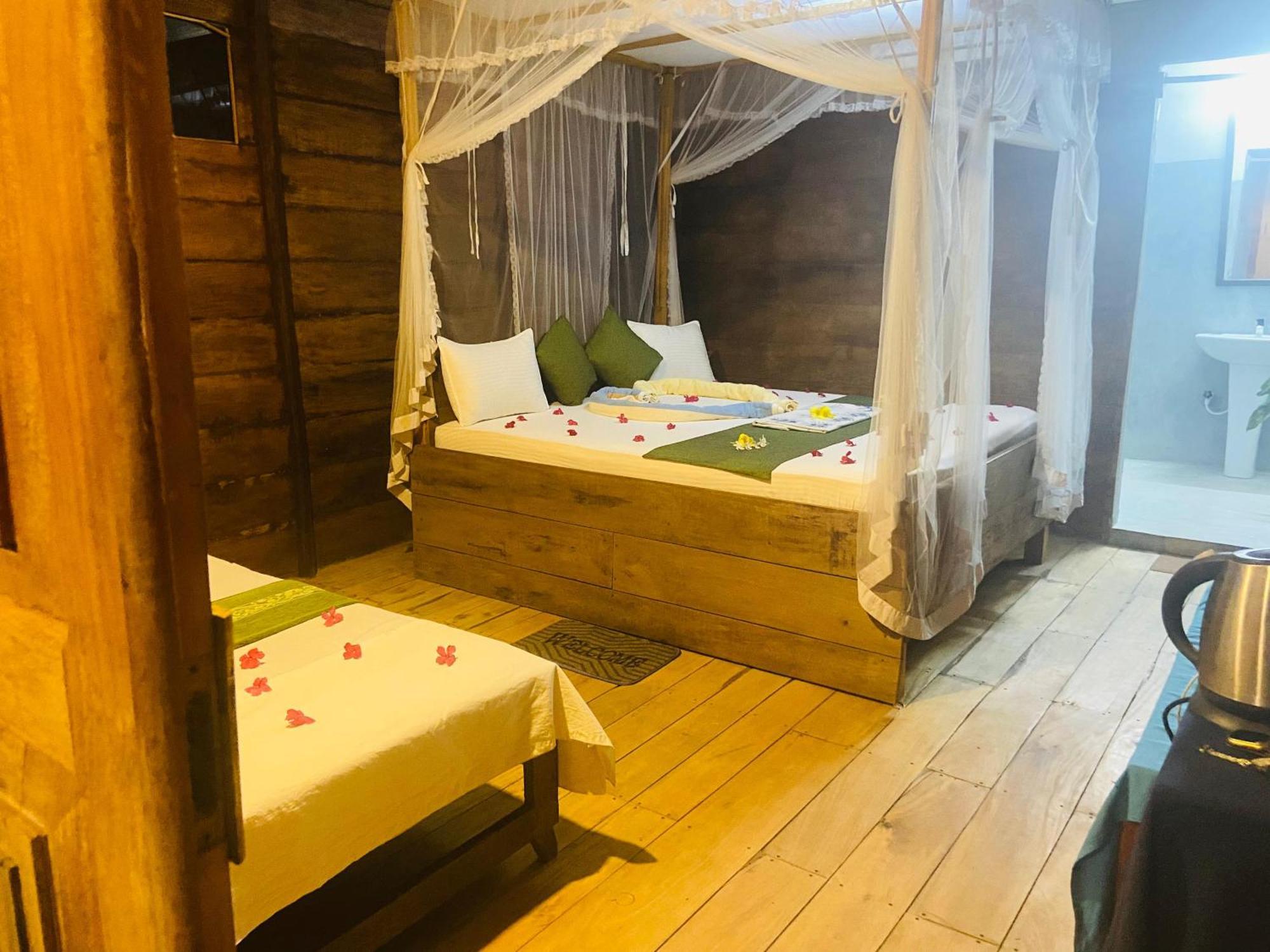 Coconut Island Yala Safari Place Tissamaharama Dış mekan fotoğraf